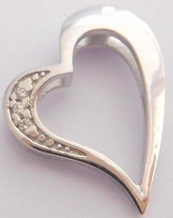 přívěsky z bílého zlata