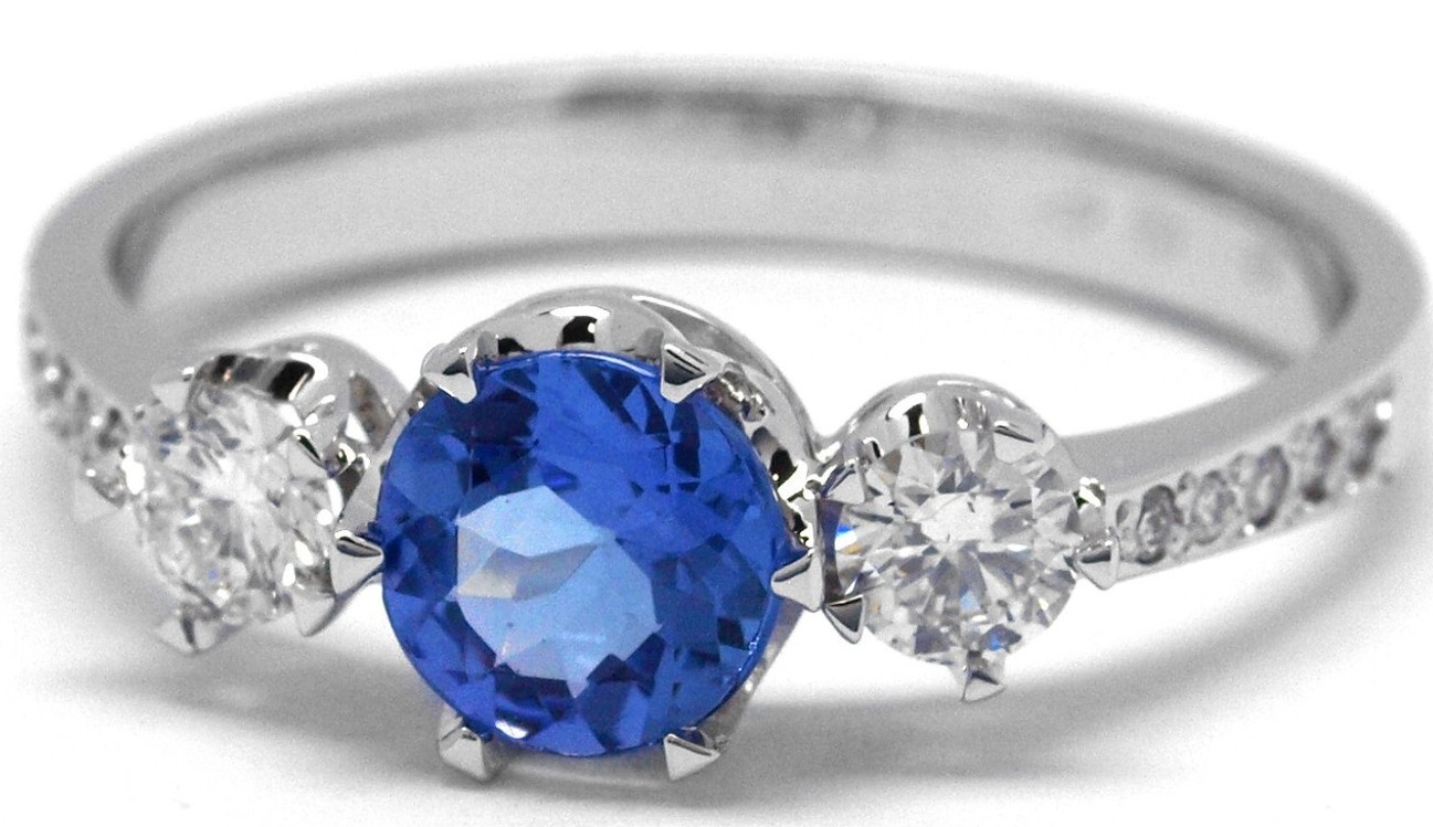 Zlaté prsteny s diamanty