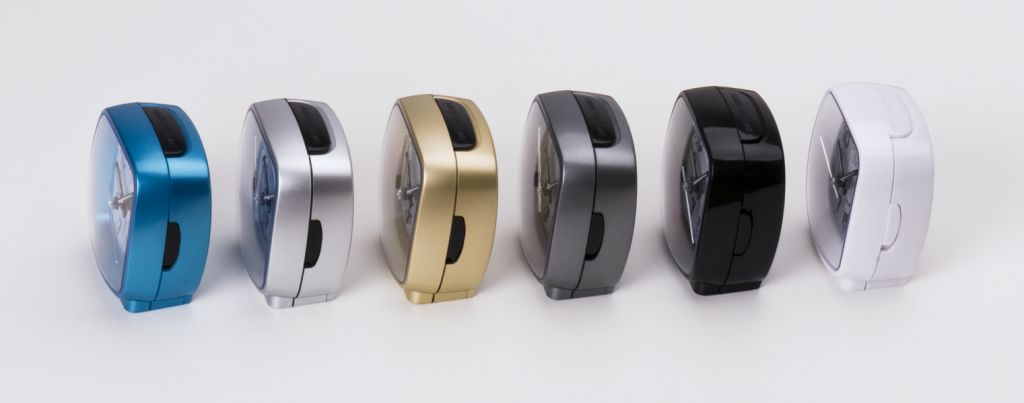 Stříbrný analogový netikajcí tichý budík JVD sweep SRP817.7