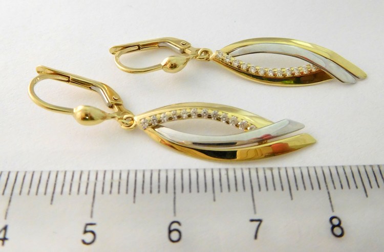 Klenoty Budín Mohutné gravírované zlaté visací náušnice poseté zirkony 585/3,31gr HK2003