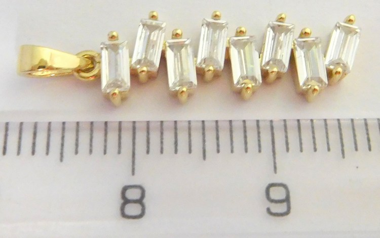 Klenoty Budín Zlatý přívěsek ze žlutého zlata se zirkony 585/1,35gr HK3028