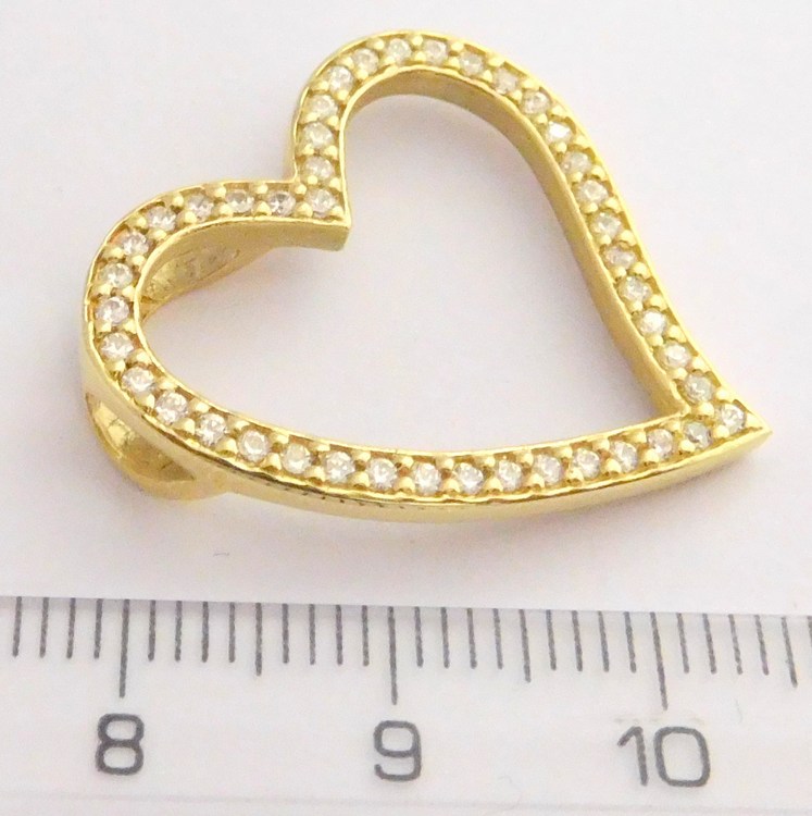 Klenoty Budín Obrovské zlaté srdce poseté mnoha zirkony 585/2,94gr HK3007