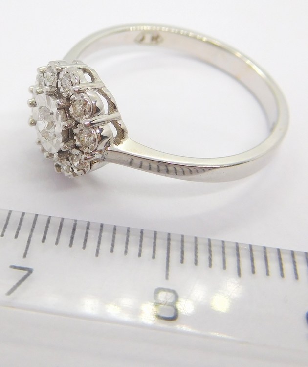 Klenoty Budín Mohutný masivní diamantový prsten z bílého zlata vel. 52 585/2,44gr HKD23