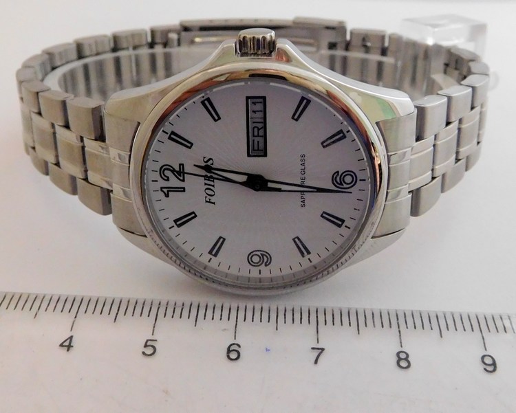 Foibos Dámské čitelné stříbrné vodotěsné přehledné hodinky Foibos CK7162.1 se safírovým sklem 10ATM