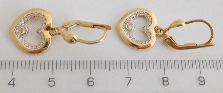 Klenoty Budín Zlaté visací srdíčkové náušnice ze žlutého zlata poseté zirkony 585/2,44gr HK2139