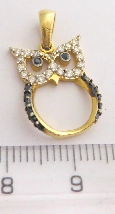 Klenoty Budín Zlatý přívěsek posetý zirkony a černými zirkony - sovička 585/1,59gr HK3118