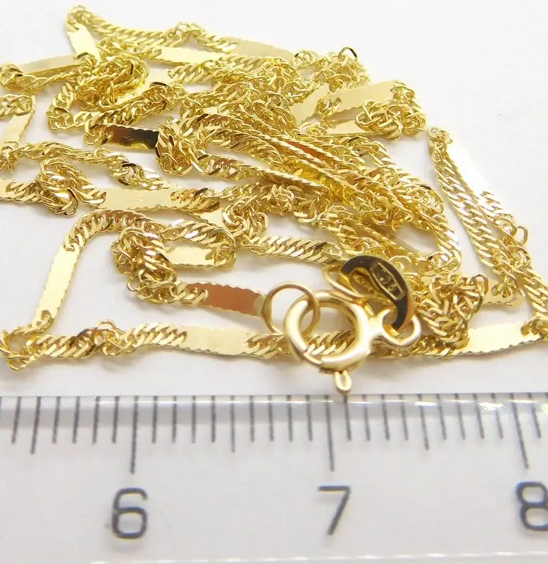 Klenoty Budín Pevný přívěskový zlatý řetízek TWIST S DESTIČKOU 585/2,05gr 50cm HK6150