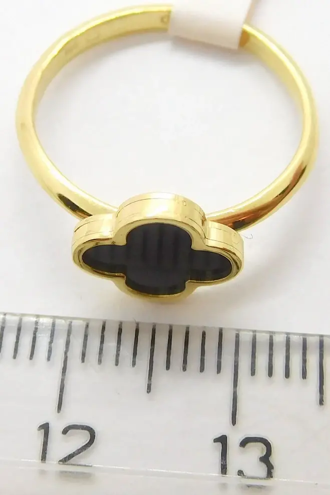Klenoty Budín Dámský zlatý prsten ze žlutého zlata s černým smaltem čtyřlístek pro štěstí 585/1,82gr vel. 50 H1144