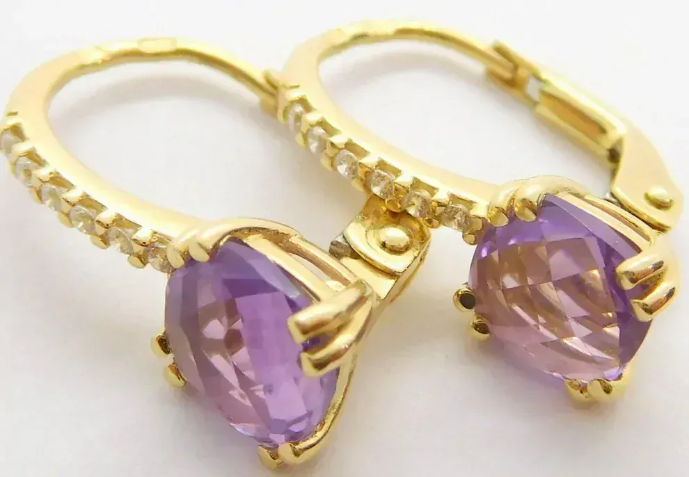Klenoty Budín Dámské klasické zlaté náušnice se zirkony a fialovými ametysty 585/2,36gr HK2241