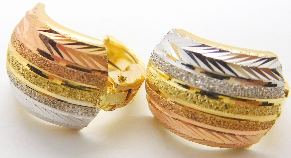 Klenoty Budín Mohutné gravírované zlaté náušnice z bílého, žlutého a růžového zlata 585/3,18gr HK2171