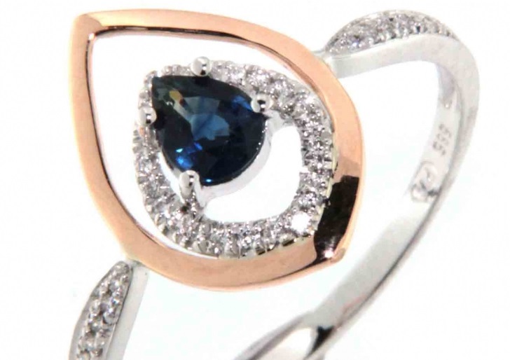Zásnubní prsten s diamantem s modrým safírem z bílého zlata s červenou úpravou