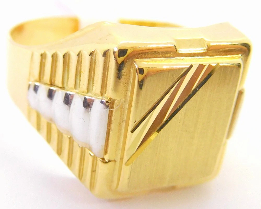 Klenoty Budín Pánský zlatý gravírovaný masivní prsten z bílého a žlutého zlata vel. 69 585/4,09gr HK1265