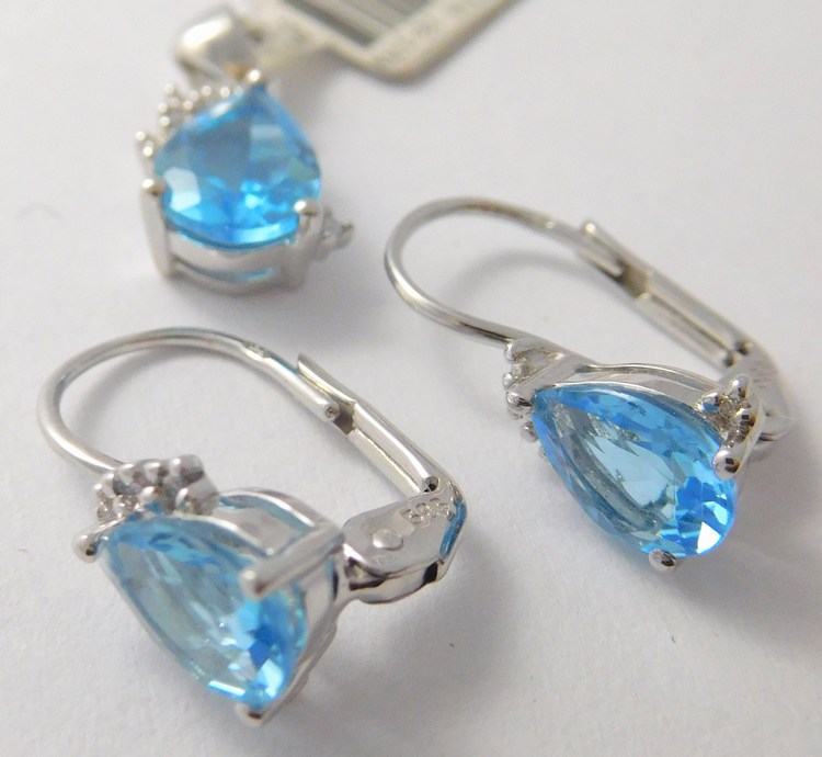 Klenoty Budín Zlatá diamantová souprava s brilianty a BLUE TOPAZY 585/2,40gr 3880062 a 3870153