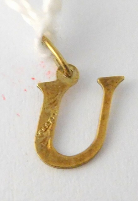 Klenoty Budín Zlatý přívěsek - zlaté gravírované písmenko "U" s jedním zirkonem 585/0,24g F998