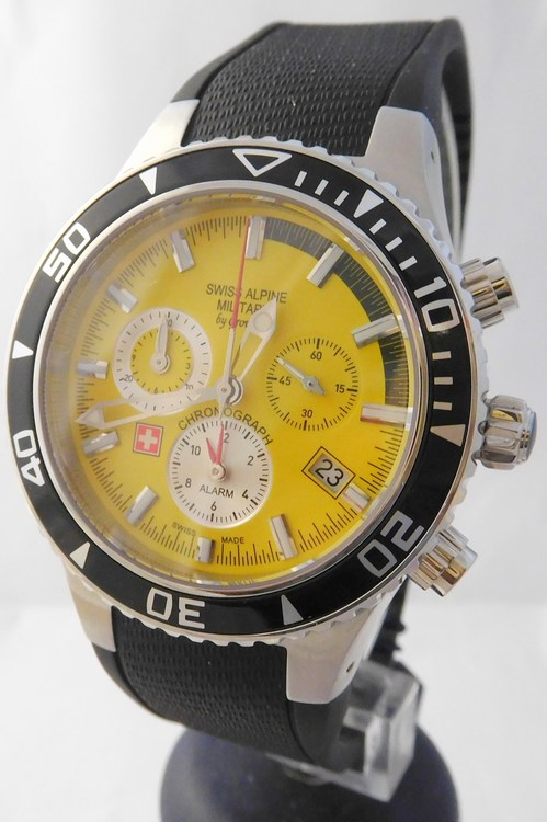 Pánské švýcarské hodinky - chronograf Swiss Alpine Military by Grovana 1607.8835