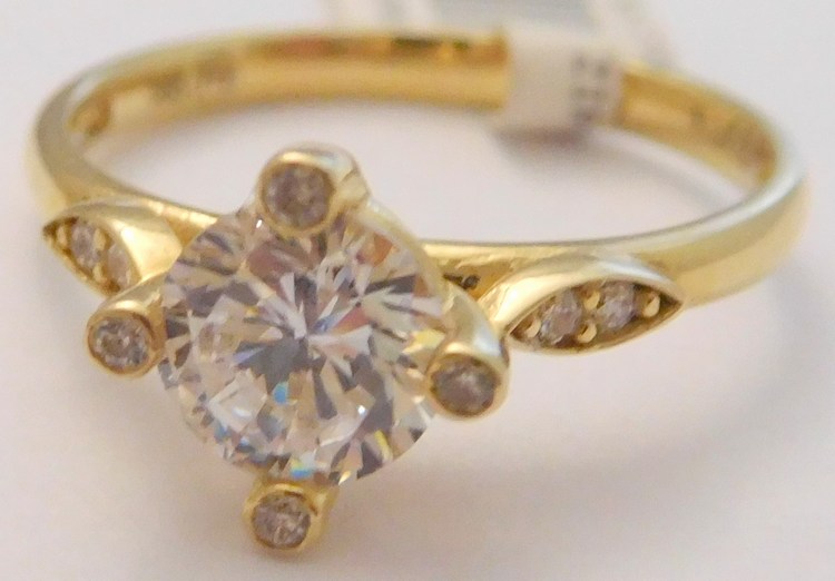 Klenoty Budín Mohutný zásnubní zlatý prsten ze žlutého zlata s velkým zirkonem 585/2,05gr vel. 50 1216085