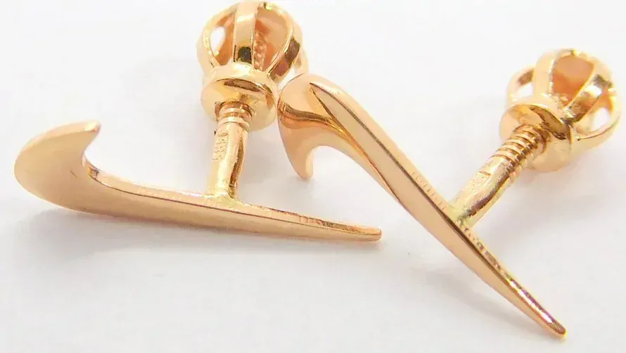 Klenoty Budín Zlaté pecičky z růžového zlata - náušnice ve tvaru NIKE na šroubek 585/0,48gr 731041013