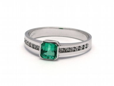 Luxusní zásnubní prsten se zeleným smaragdem (Kolumbie) 585/2,24 gr J-21659-12 POŠTOVNÉ ZDARMA!