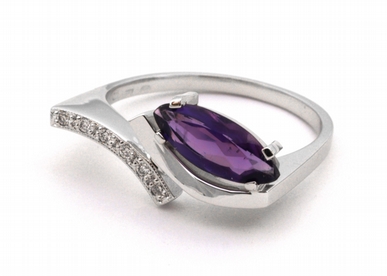Diamantový prsten s fialovým ametystem 585/3,08 gr J-20243-12 POŠTOVNÉ ZDARMA!