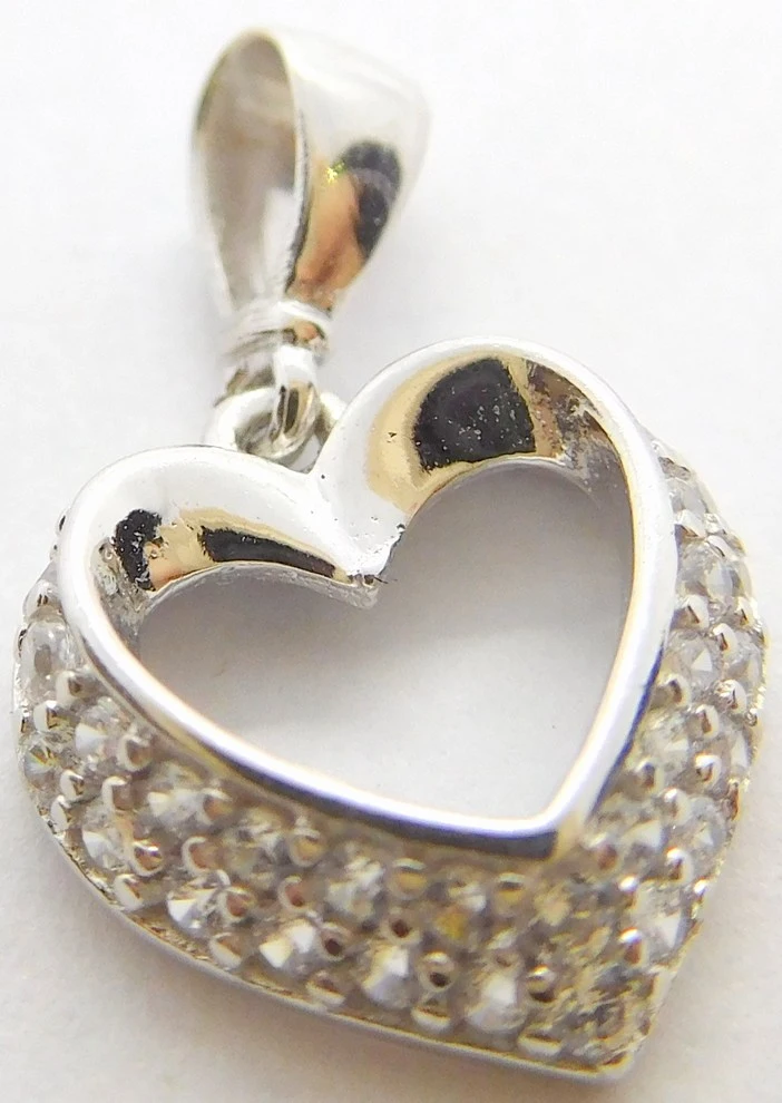 Klenoty Budín Zlaté srdíčko - zlatý přívěsek z bílého zlata se zirkony 585/0,80gr HK3174