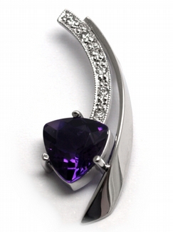 Diamantový zlatý přívěsek s fialovým ametystem 585/1,12 gr J-20737-12 POŠTOVNÉ ZDARMA!