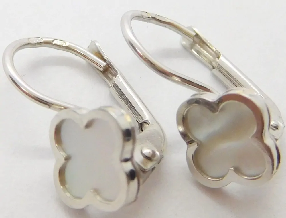 Klenoty Budín Dámské zlaté náušnice v bílém zlatě s perletí 585/1,80gr HK2275