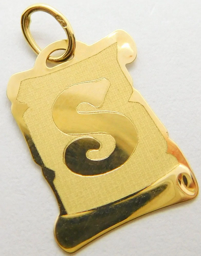Klenoty Budín Zlatý přívěsek na pergamenu s gravírováním - písmenko S 585/0,45gr GUPYN-58041
