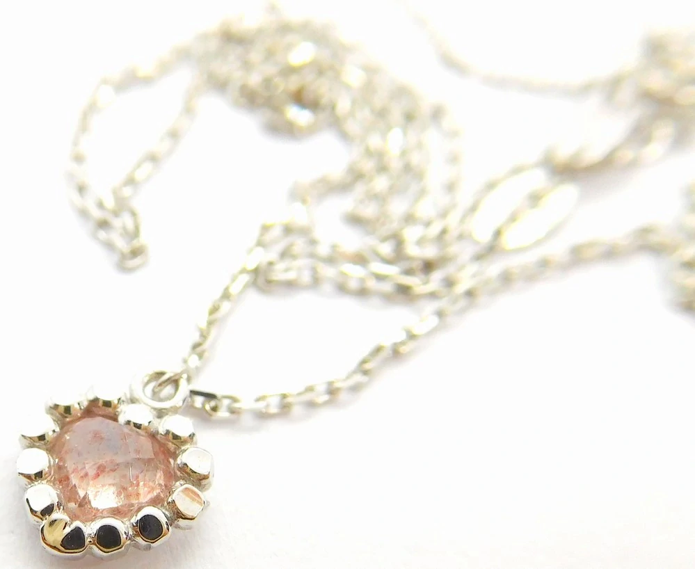 Klenoty Budín Zlatý náhrdelník z bílého zlata srdce s drahokamenem CARRY QUARTZ 4,5mm 585/1,85gr 42+3cm 1491381