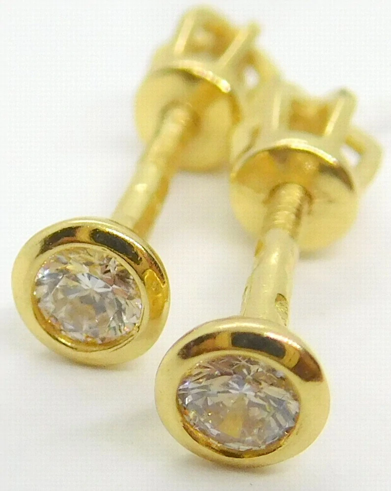 Klenoty Budín Dámské peckové zlaté náušnice se zirkony na šroubek pecičky 585/1,32gr H751