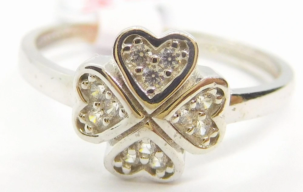 Klenoty Budín Dámský prsten z bílého zlata se zirkony čtyřlístek ze srdíček 585/1,63gr vel. 52 HK1158