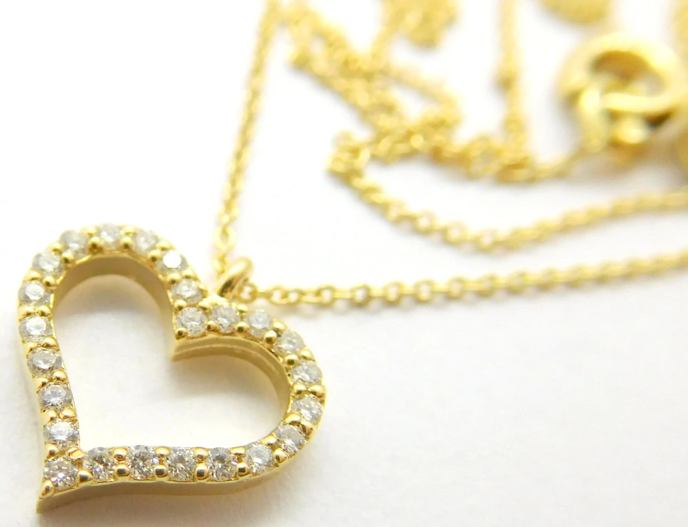 Klenoty Budín Dámský zlatý diamantový náhrdelník s přívěskem diamantové srdce 585/1,42gr 0,10ct HKD45
