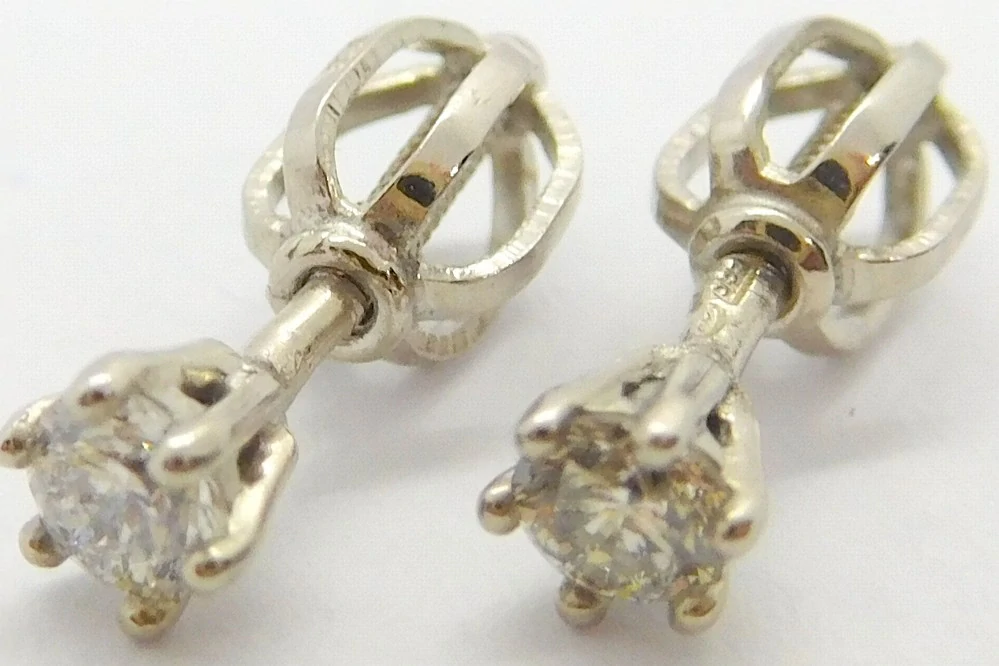 Klenoty Budín Dámské peckové zlaté náušnice s diamanty na šroubek z bílého zlata 585/0.80gr 2x0,20ct HKD42