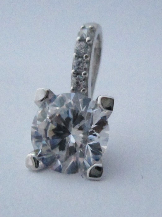 Klenoty Budín Mohutný zlatý přívěsek s velkým čirým zirkonem 585/1,22gr 346040819