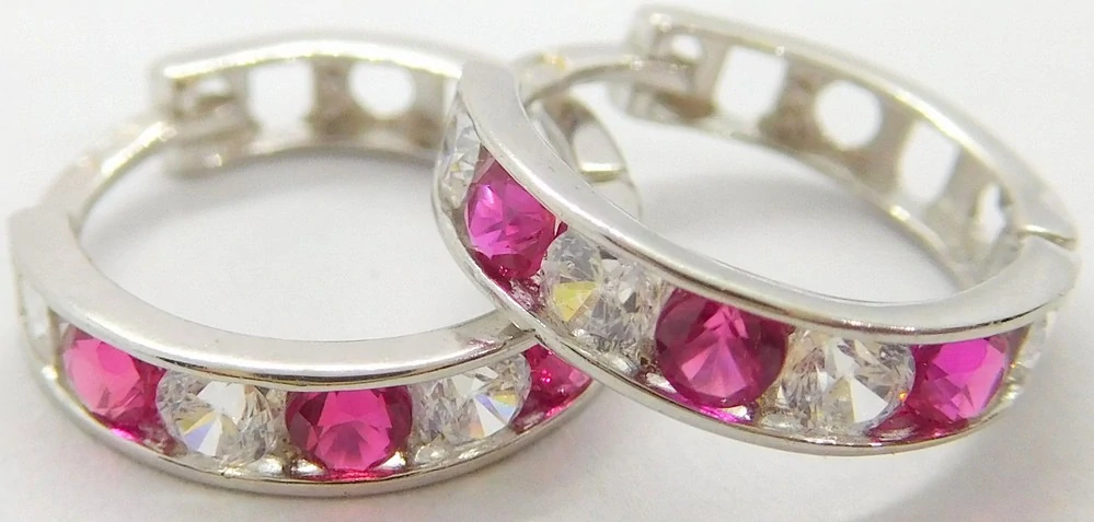 Klenoty Budín Dámské zlaté kruhové náušnice s červenými rubíny z bílého zlata 13mm 585/1,22gr 15991