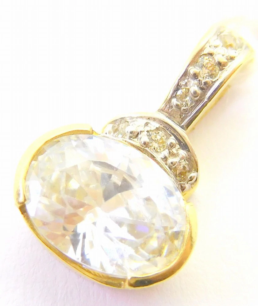 Klenoty Budín Dámský zlatý přívěsek se zirkony 585/1,14gr HK3264