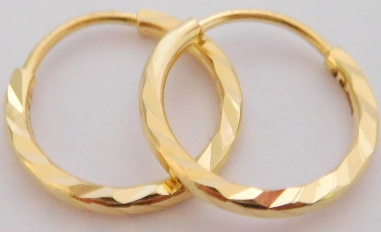 Klenoty Budín Malé gravírované zlaté kruhy ze žlutého zlata (hranaté) - pr. 14mm 585/1,05gr HK2324