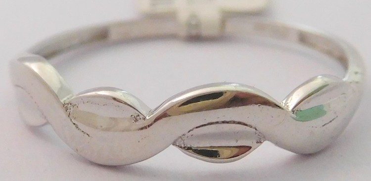 Klenoty Budín Gravírovaný zlatý prsten z bílého zlata vel. 59 585/1,32gr 1161607