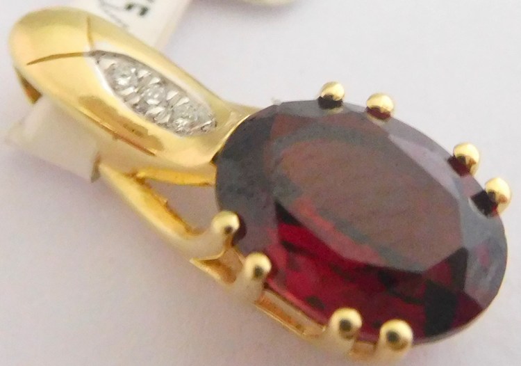 Zlatý diamantový přívěsek s diamantem a granátem 1,52CT 585/0,92gr 3820682