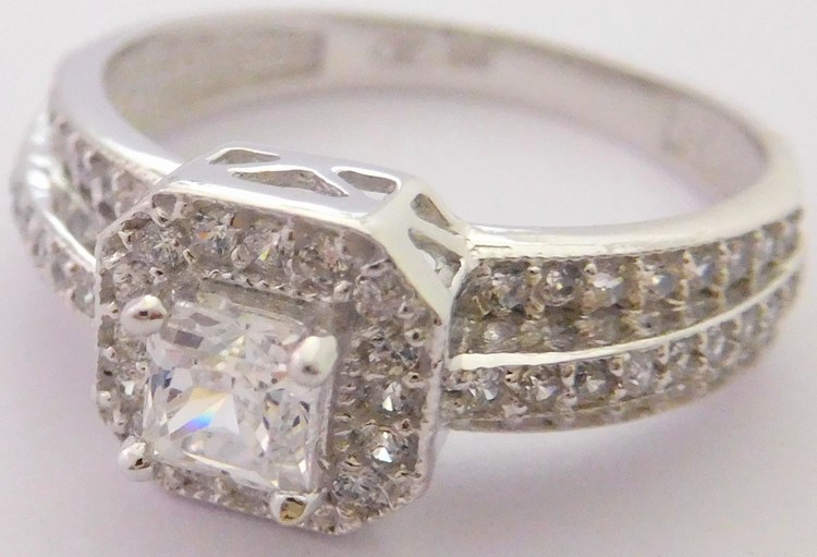 Klenoty Budín Masivní zlatý zásnubní prsten z bílého zlata 585/2,94gr vel.55 HK1044