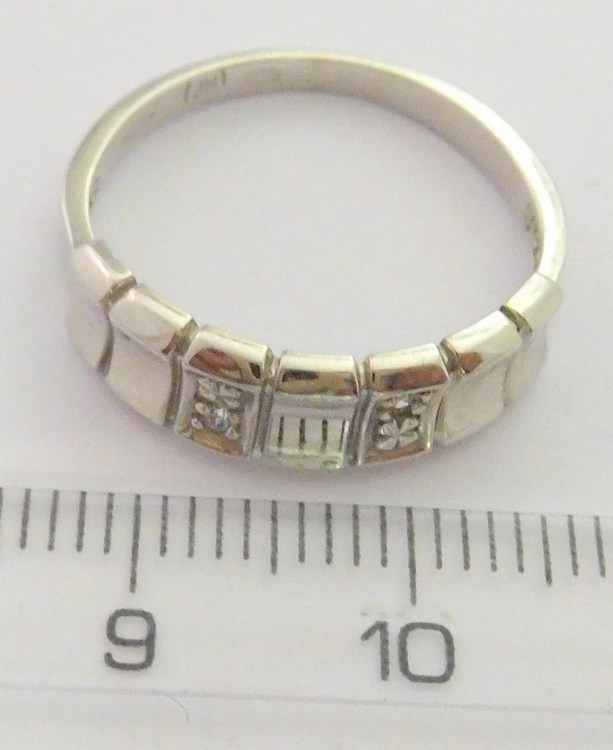 Klenoty Budín Zlatý prsten z bílého zlata osázený zirkony 585/2,51gr vel.55 HK1035