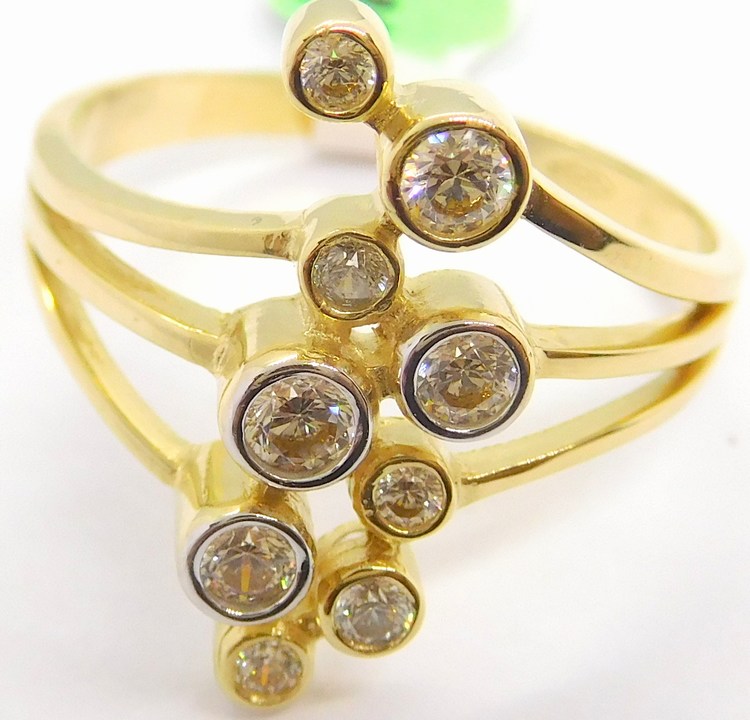 Klenoty Budín Mohutný zlatý prsten se zirkony 585/3,67gr vel. 59 HK1013