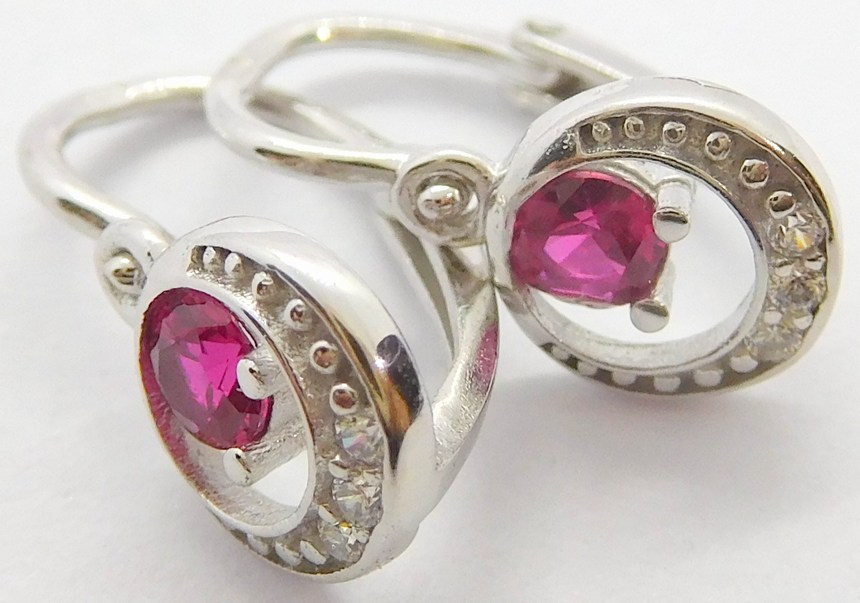 Klenoty Budín Dětské zlaté náušnice z bílého zlata se zirkony a červenými rubíny 585/1,27gr HK2115