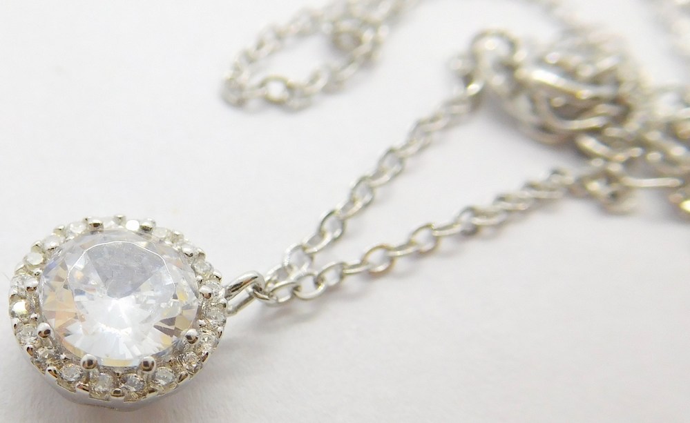 Klenoty Budín Dámský stříbrný náhrdelník se zirkony 925/1000 40+5cm 031113600002