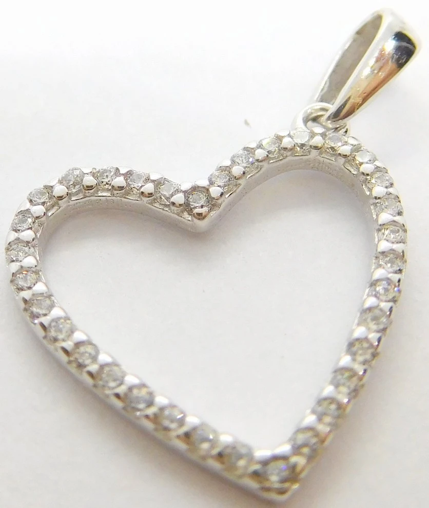 Klenoty Budín Dámský zlatý přívěsek srdce poseté zirkony 585/0,76gr HK3176
