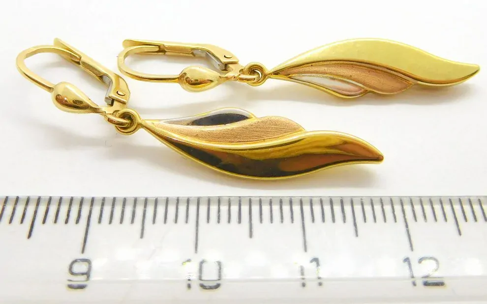 Klenoty Budín Dámské visací náušnice ze tří barev zlata s gravírováním 585/2,48gr HK2235