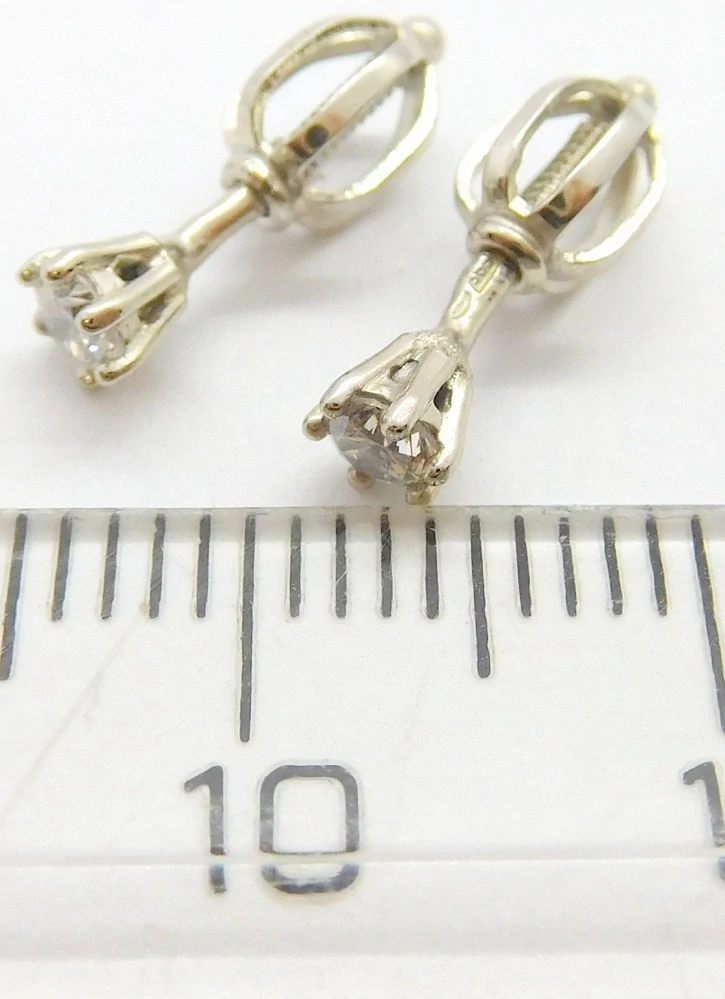 Klenoty Budín Dámské peckové zlaté náušnice s diamanty na šroubek z bílého zlata 585/0.80gr 2x0,20ct HKD42