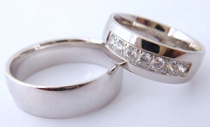 Exkluzivní zlaté snubní prsteny Couple 585/1000 s diamanty 65P1