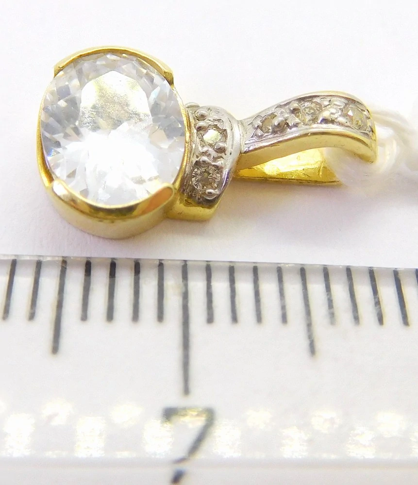 Klenoty Budín Dámský zlatý přívěsek se zirkony 585/1,14gr HK3264