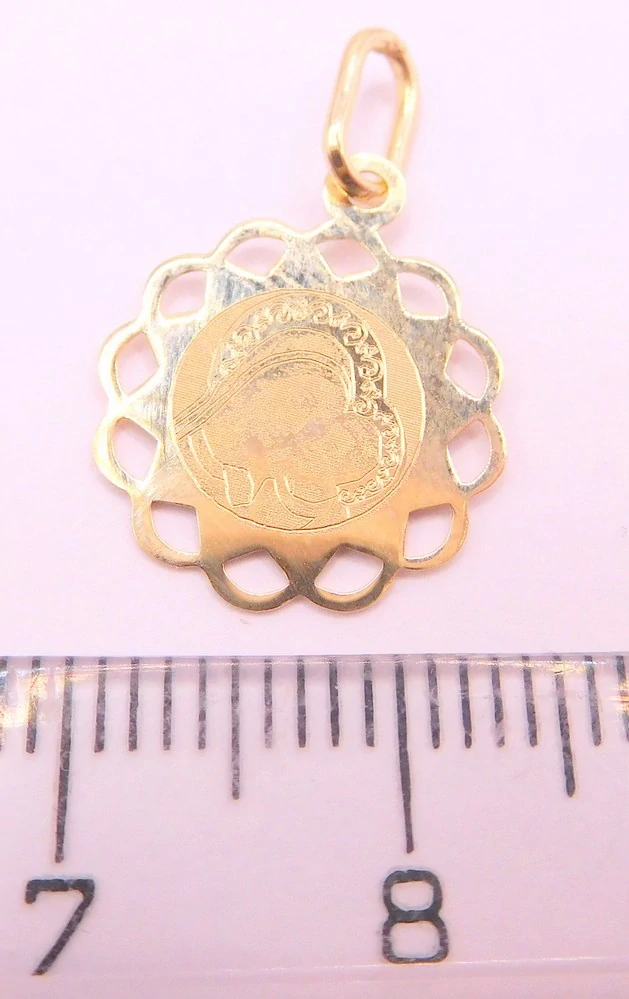 Klenoty Budín Dámský zlatý přívěsek s gravírováním madonka s dítětem 585/0,49gr HK3275