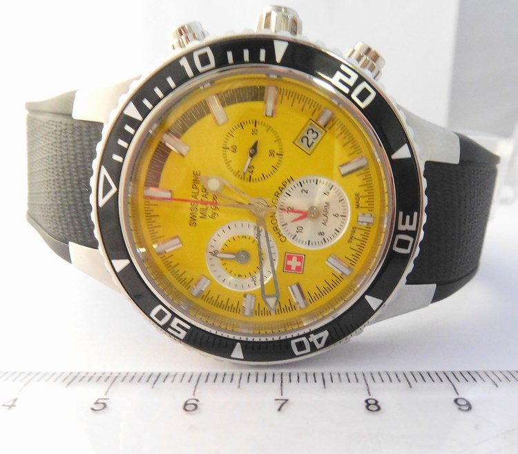 Pánské švýcarské hodinky - chronograf Swiss Alpine Military by Grovana 1607.8835